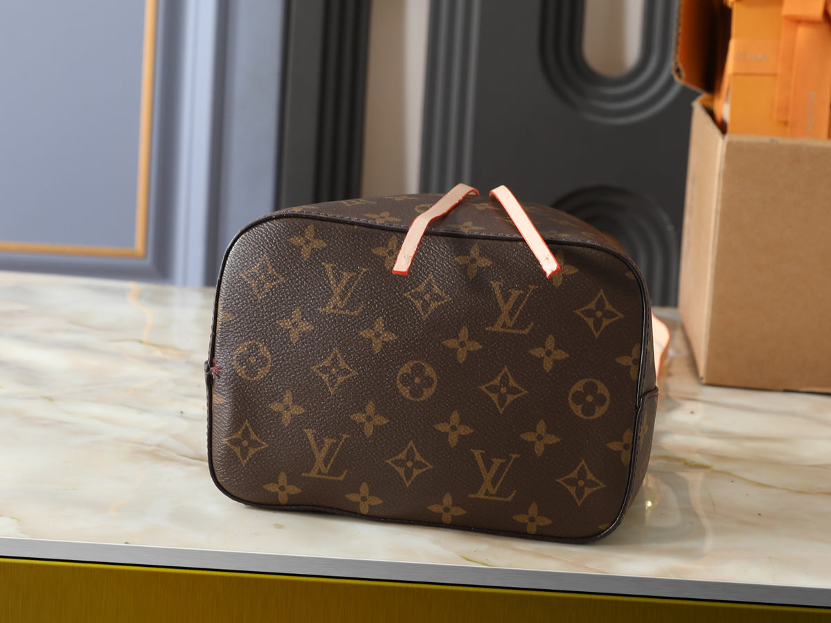 WM15 Women's fashion bucket bag leather bag 20*20*13CM