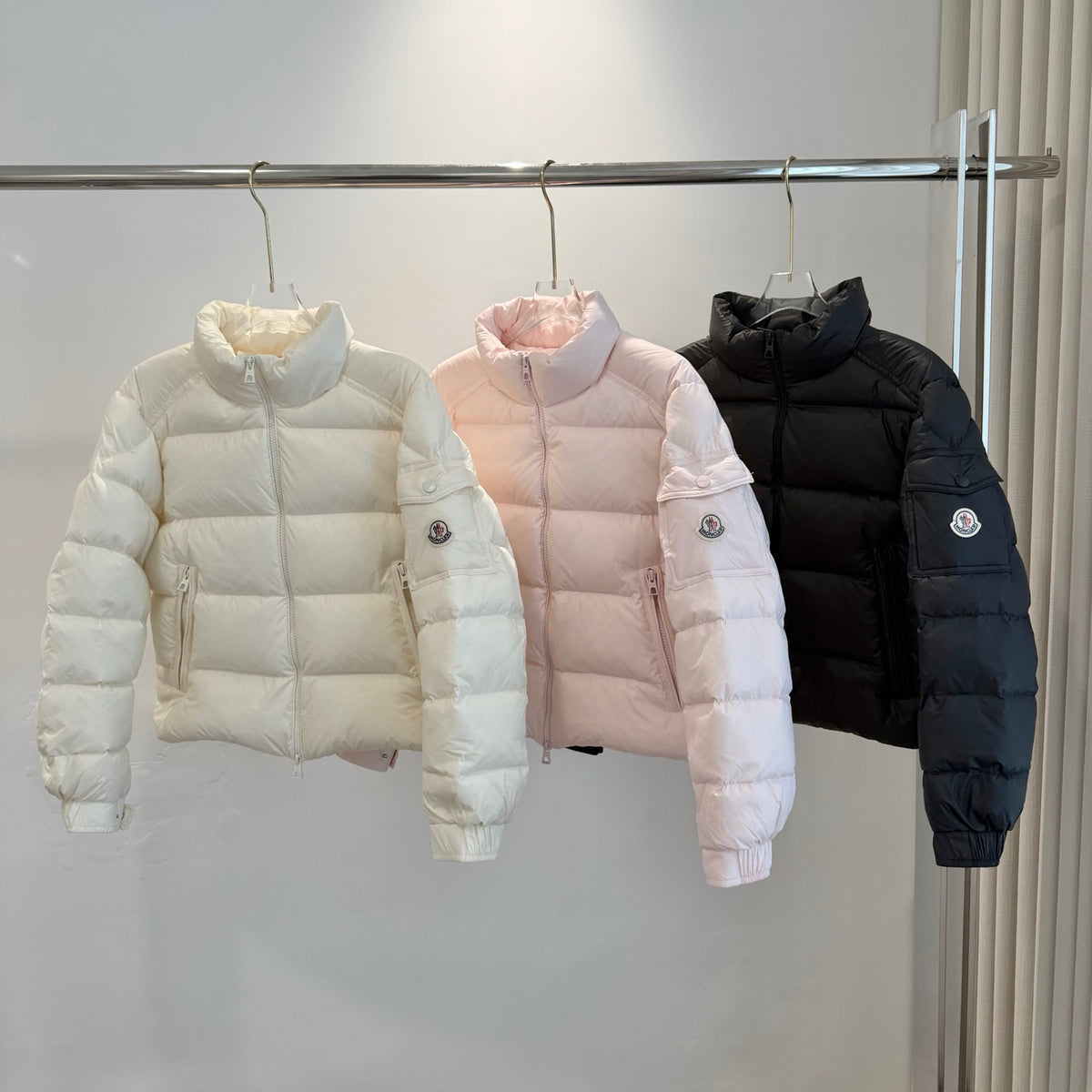 C4 Women Fashion Short‑Style Down Jacket, Casual Warm Winter Outerwear Puffer Coat for Daily Wear