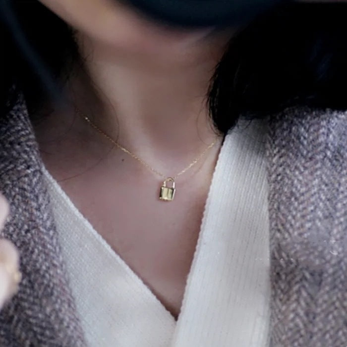 S925 sterling silver women's necklace lock head fashionable collarbone chain jewelry