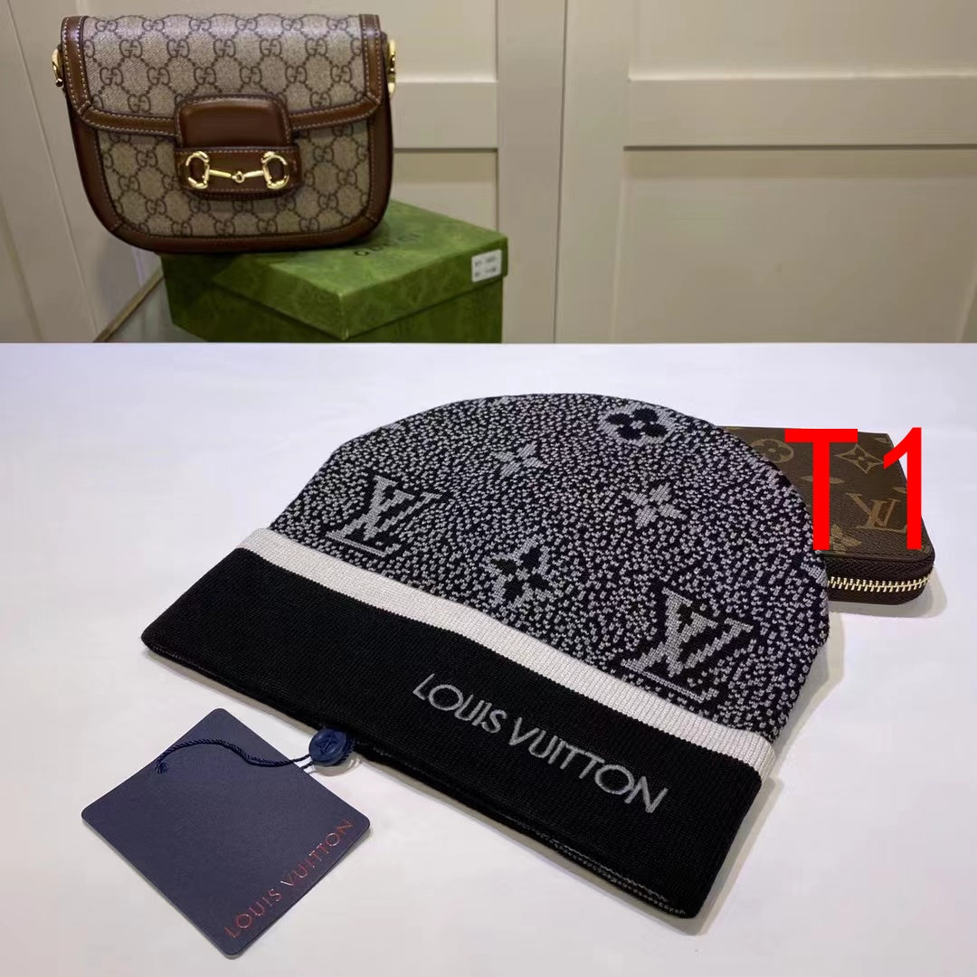 H25 Knitted Hat For Men