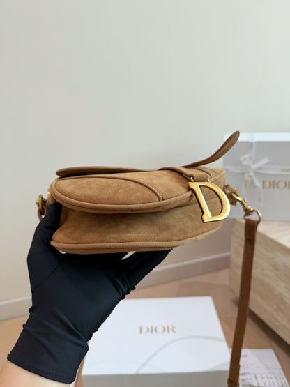 MS32 Women's Classic Saddle Bag Handbag