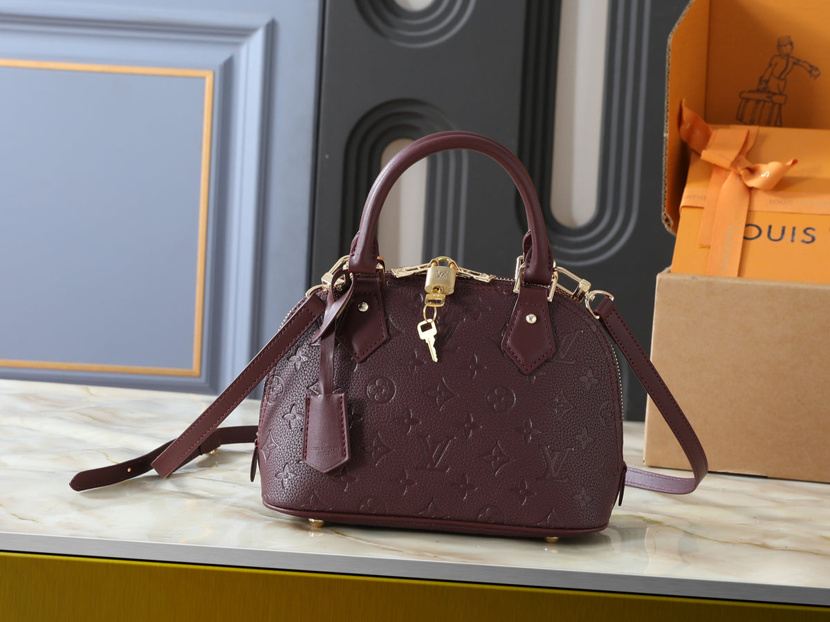 WM9 Fashion Women High Quality Handbag Casual Bag Shell-shaped Bag 23.5 x 17.5 x 11.5