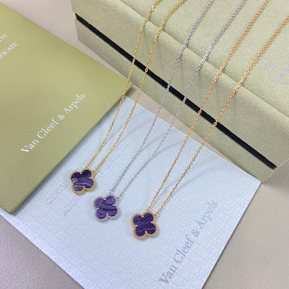 VAN1 New Arrival Single Crystal Stripe Four‑Leaf Clover Pendant Necklace Fashion Daily Jewelry