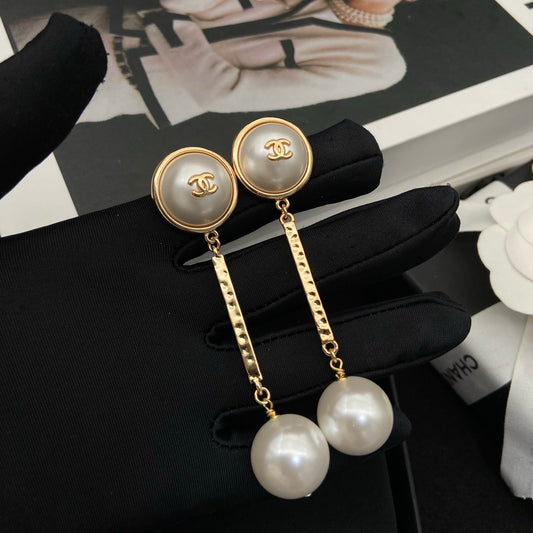 E7 Women gold-plated fashion earrings high-quality jewelry