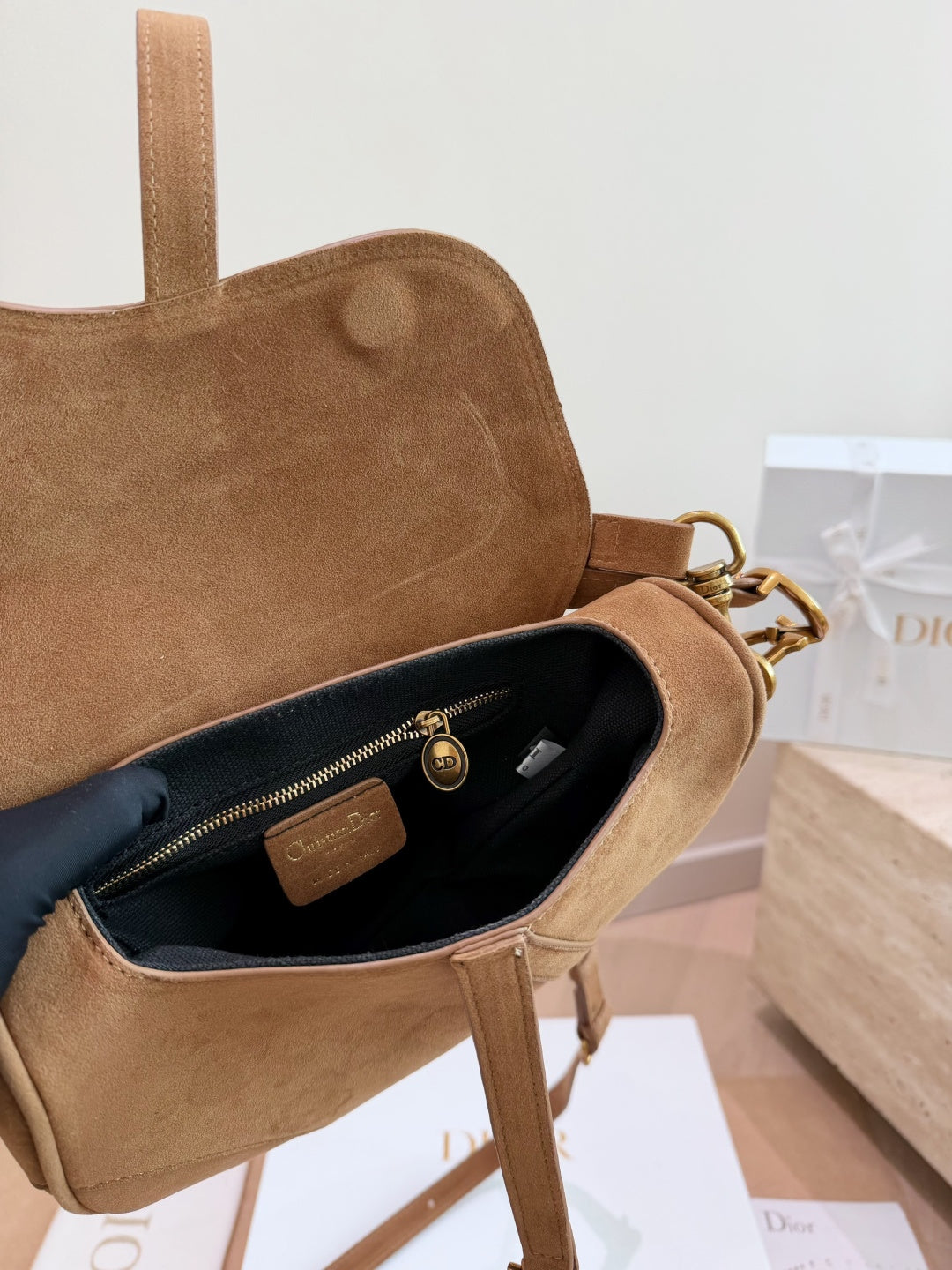 MS32 Women's Classic Saddle Bag Handbag