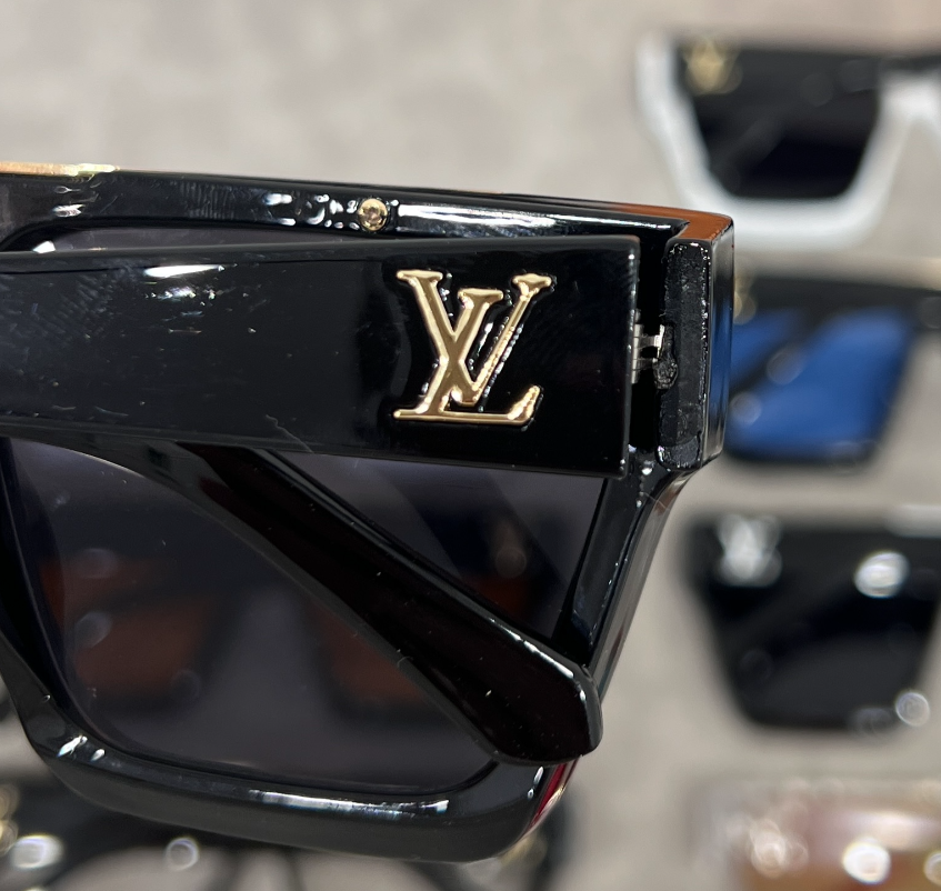 6129 Fashion men's and women's sunglasses with box