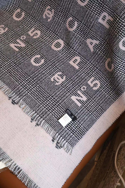 F30 Women's Winter Fashion Wool Scarf 65*180cm