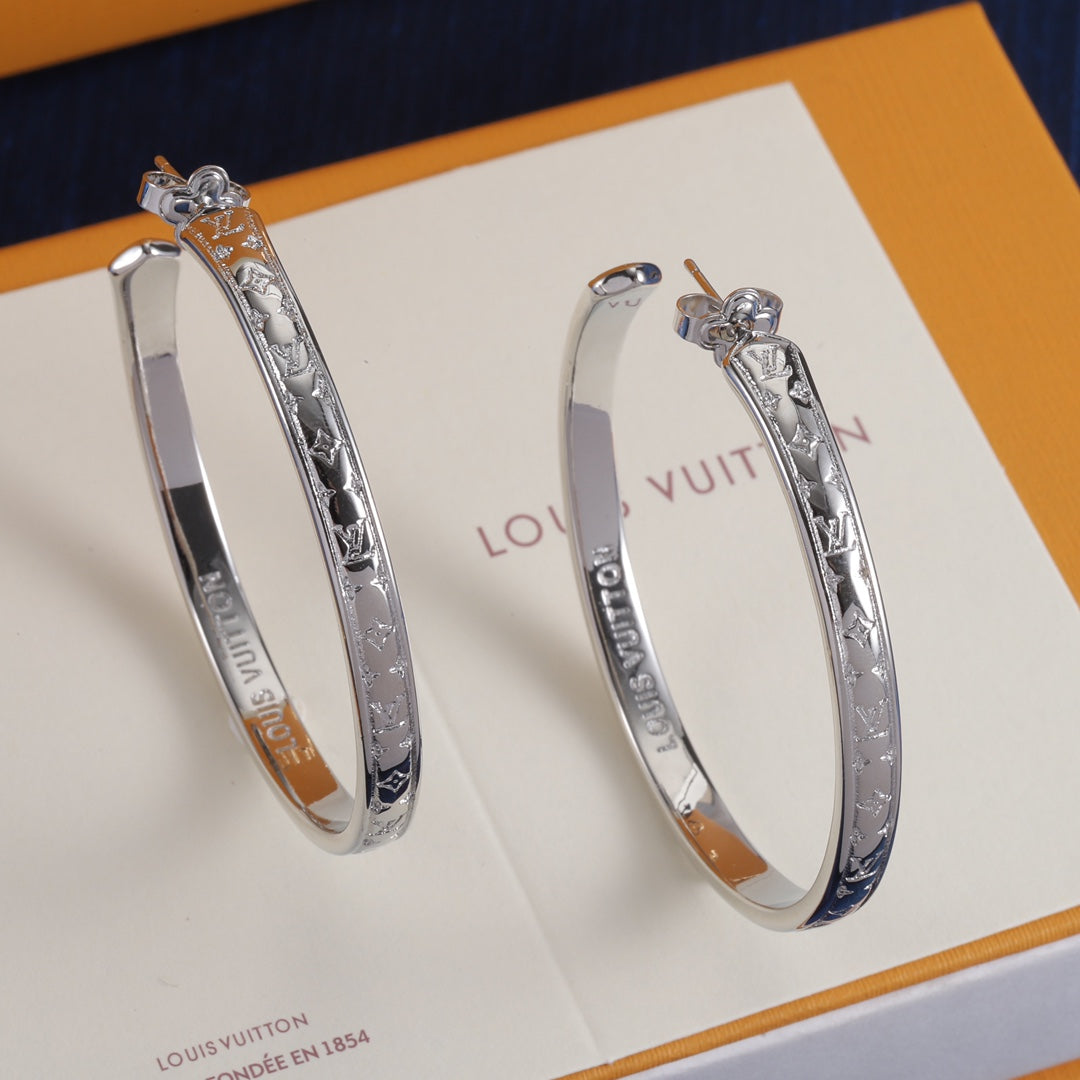 E39 Women gold-plated fashion earrings high-quality jewelry