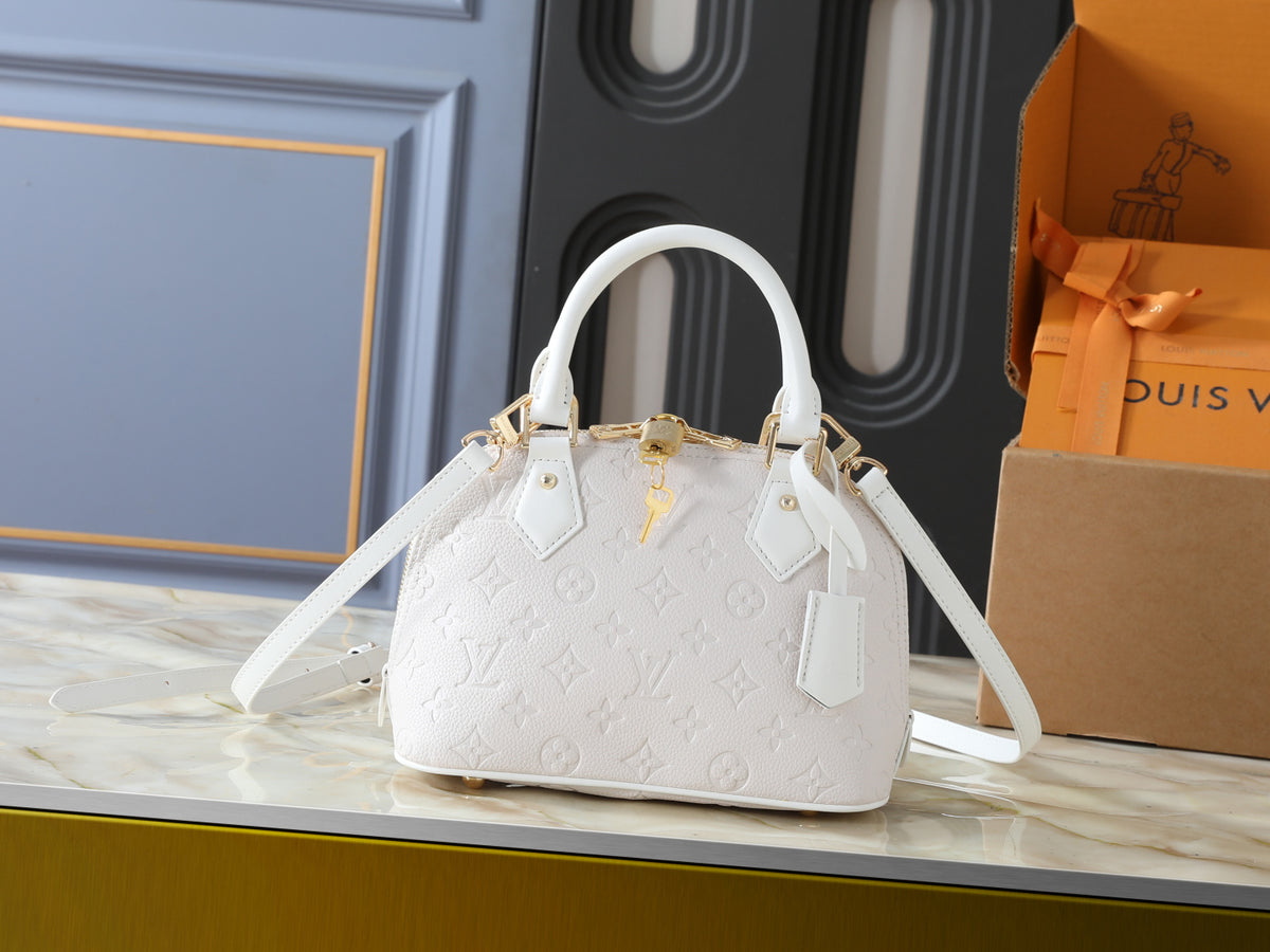 WM9 Fashion Women High Quality Handbag Casual Bag Shell-shaped Bag 23.5 x 17.5 x 11.5