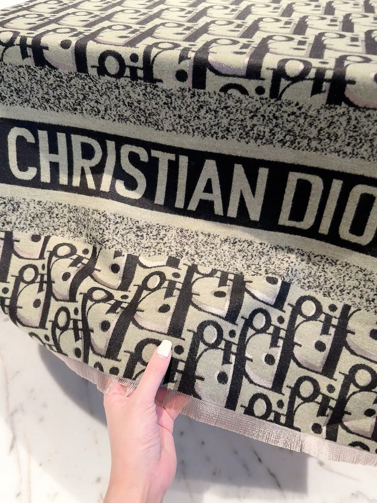 F52  Women's cotton scarf