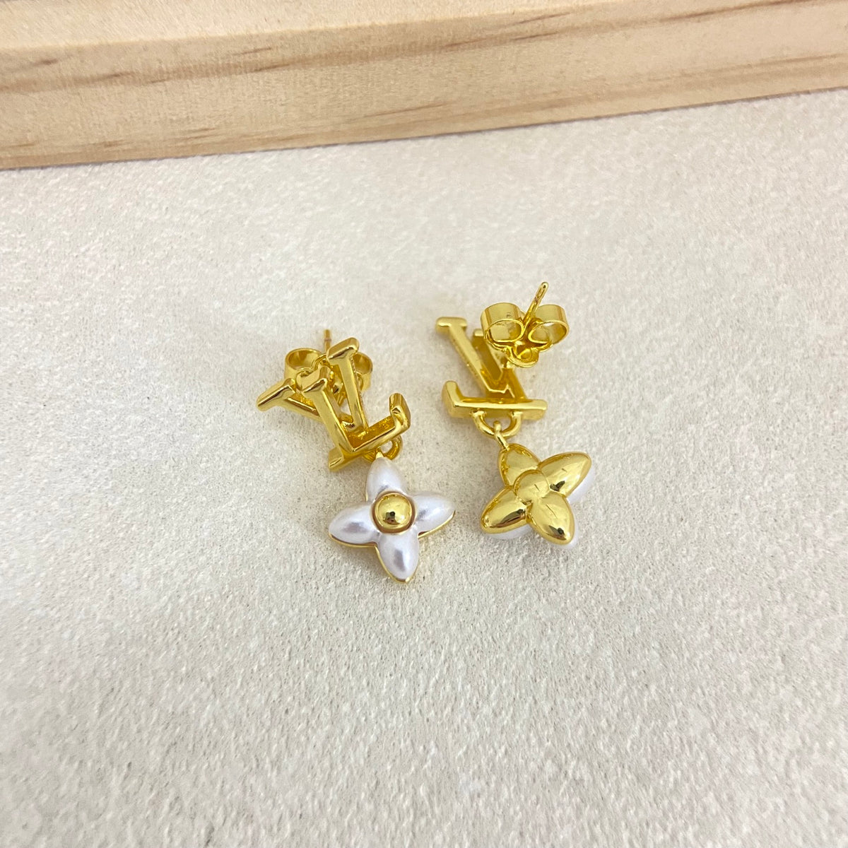 E4 Women gold-plated fashion earrings high-quality jewelry