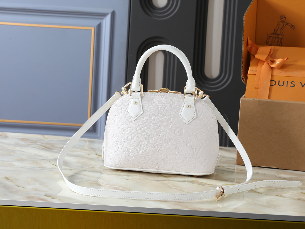 WM9 Fashion Women High Quality Handbag Casual Bag Shell-shaped Bag 23.5 x 17.5 x 11.5