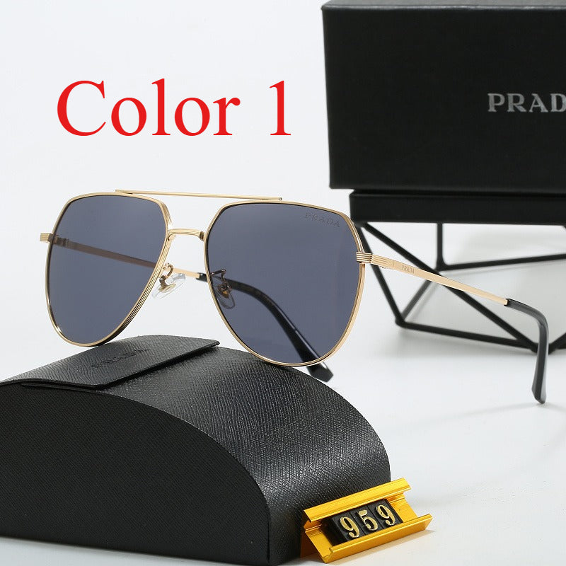 959  Unisex Fashion Sunglasses with Box