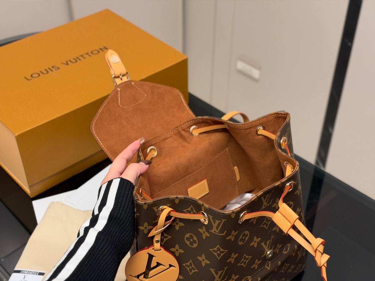 MS37 Fashion women's backpack handbag bags 24X27cm