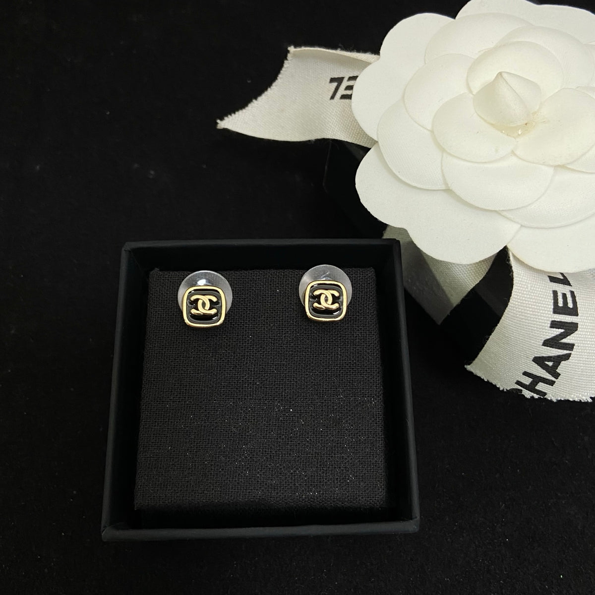 E10 Women gold-plated fashion earrings high-quality jewelry