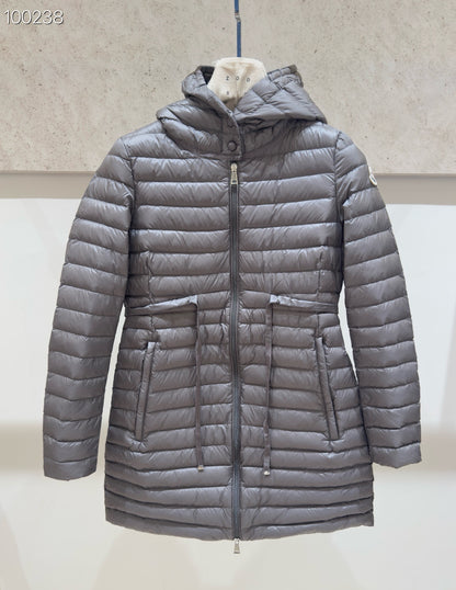 C20 Stylish Women's Premium Lightweight Down Jacket for Autumn & Winter, 90% Down Filling