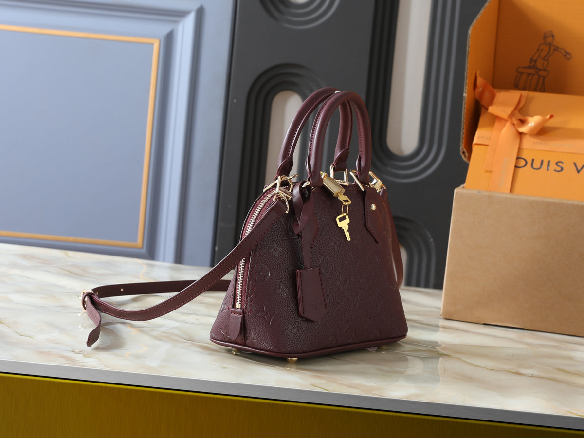 WM9 Fashion Women High Quality Handbag Casual Bag Shell-shaped Bag 23.5 x 17.5 x 11.5