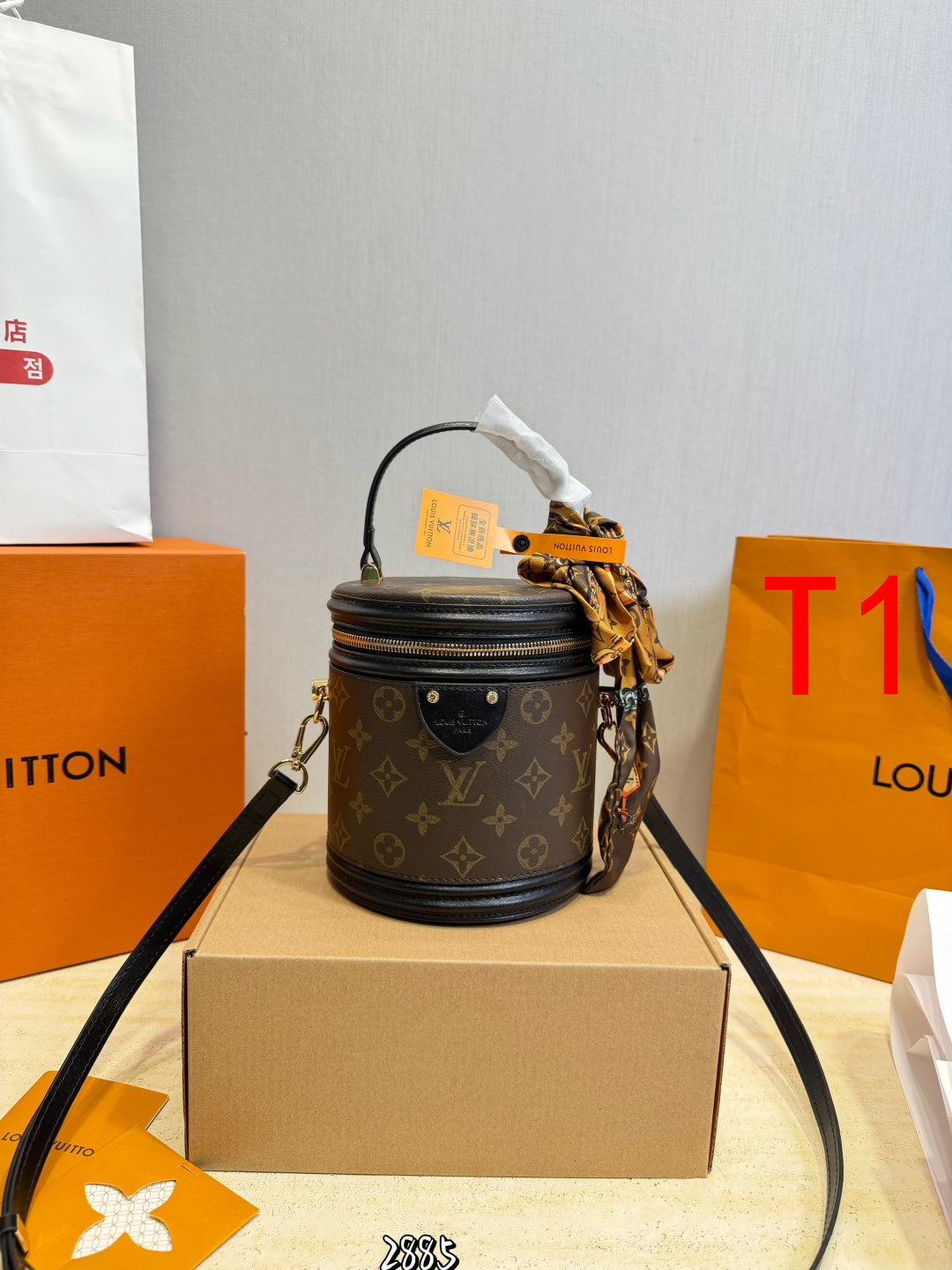 MS46 Classic cylindrical leather bag handbag 15×17CM