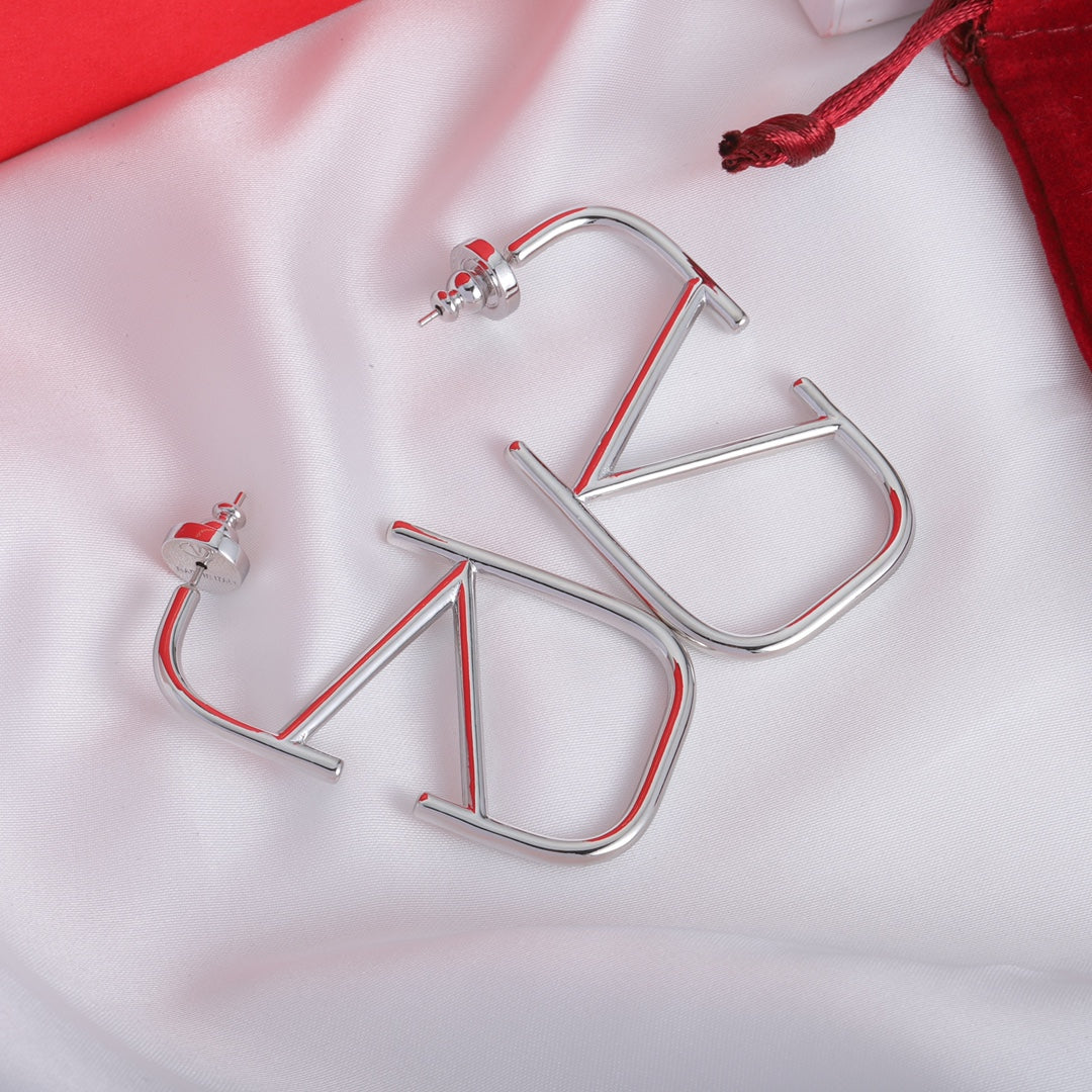 E64 Women gold-plated earrings high-quality jewelry
