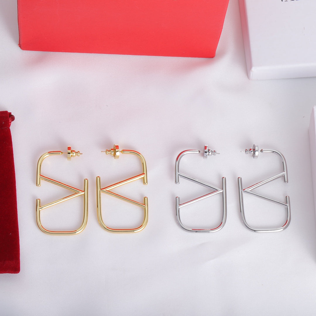 E64 Women gold-plated earrings high-quality jewelry