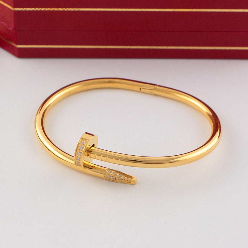 B36 Classic Men Women 18K Gold‑Plated Bangle Stainless Steel Fashion Jewelry
