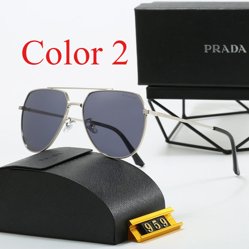 959  Unisex Fashion Sunglasses with Box