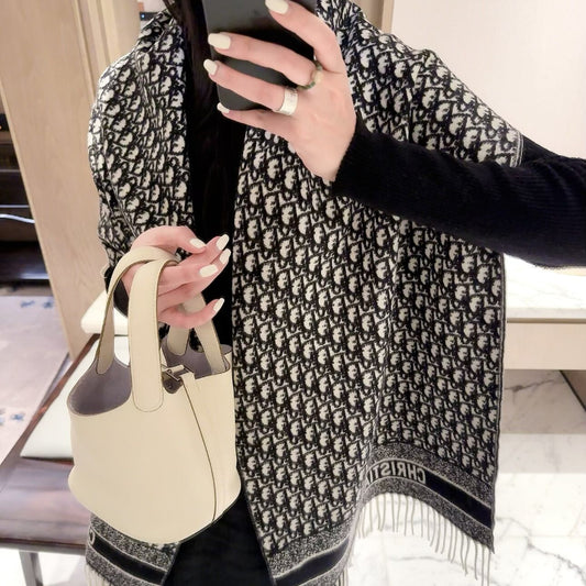 F62 Women Wool Blend Scarf Wrap