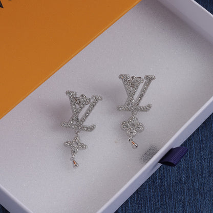 E38 Women gold-plated fashion earrings high-quality jewelry