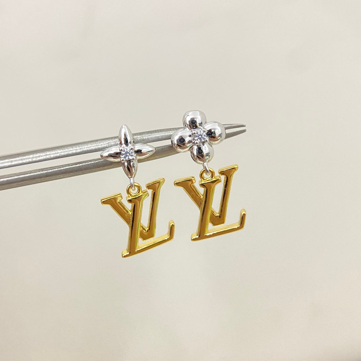 E3 Women gold-plated fashion earrings high-quality jewelry