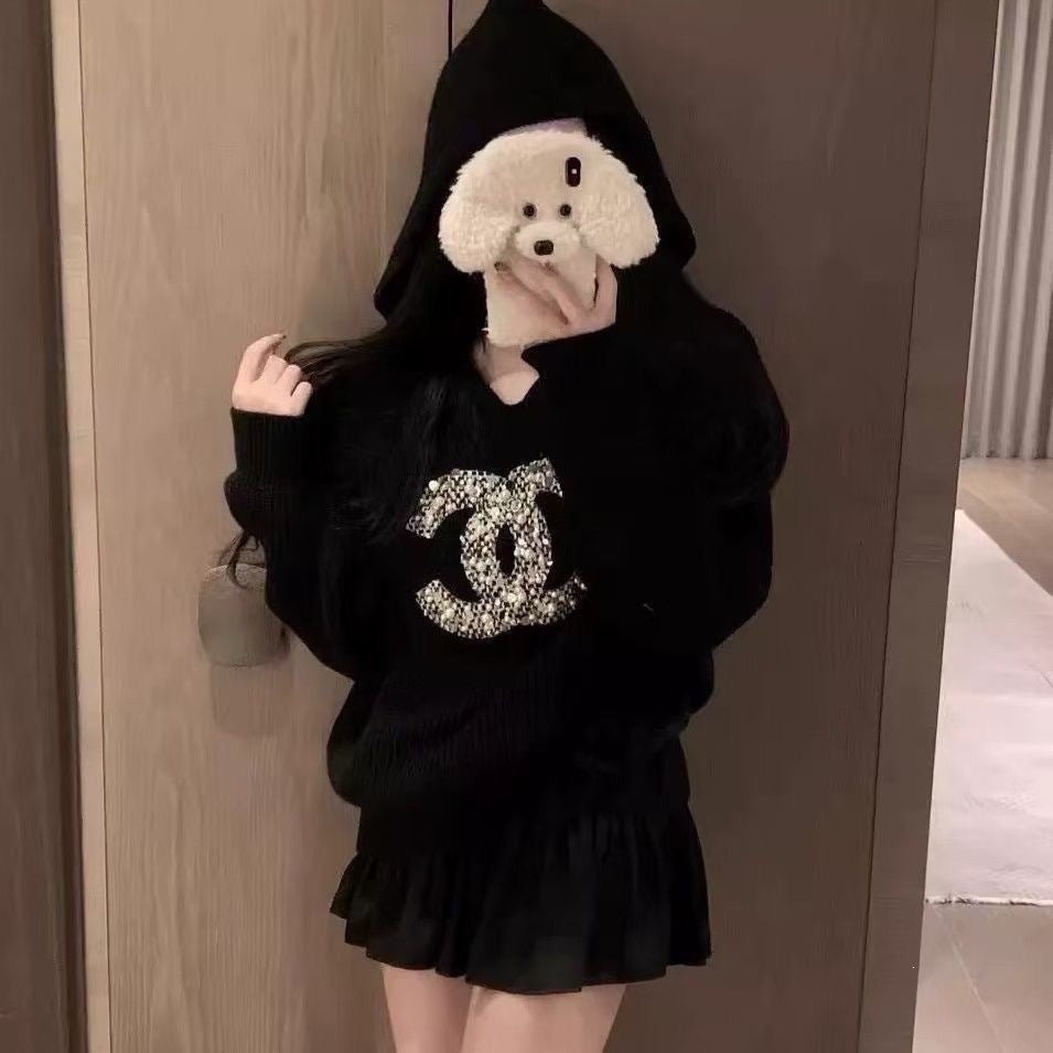 C23 Women high-quality b0lack and white casual sweater