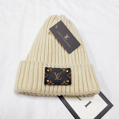 H2 Men and women winter fashion knitted hats