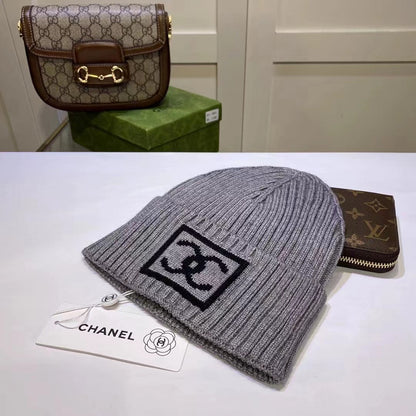 H23 Knitted Hat For Men and Women