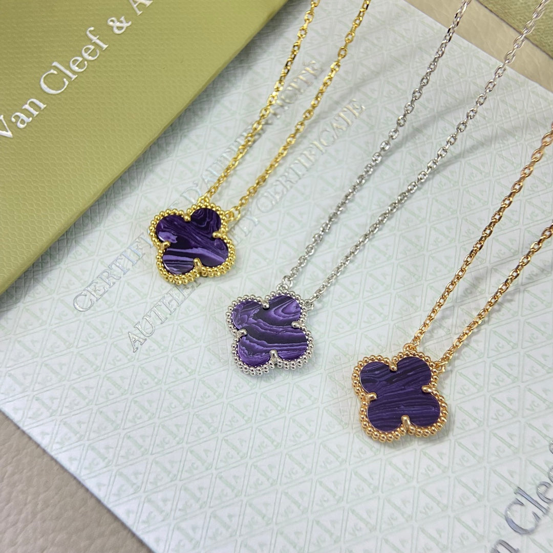 VAN1 New Arrival Single Crystal Stripe Four‑Leaf Clover Pendant Necklace Fashion Daily Jewelry