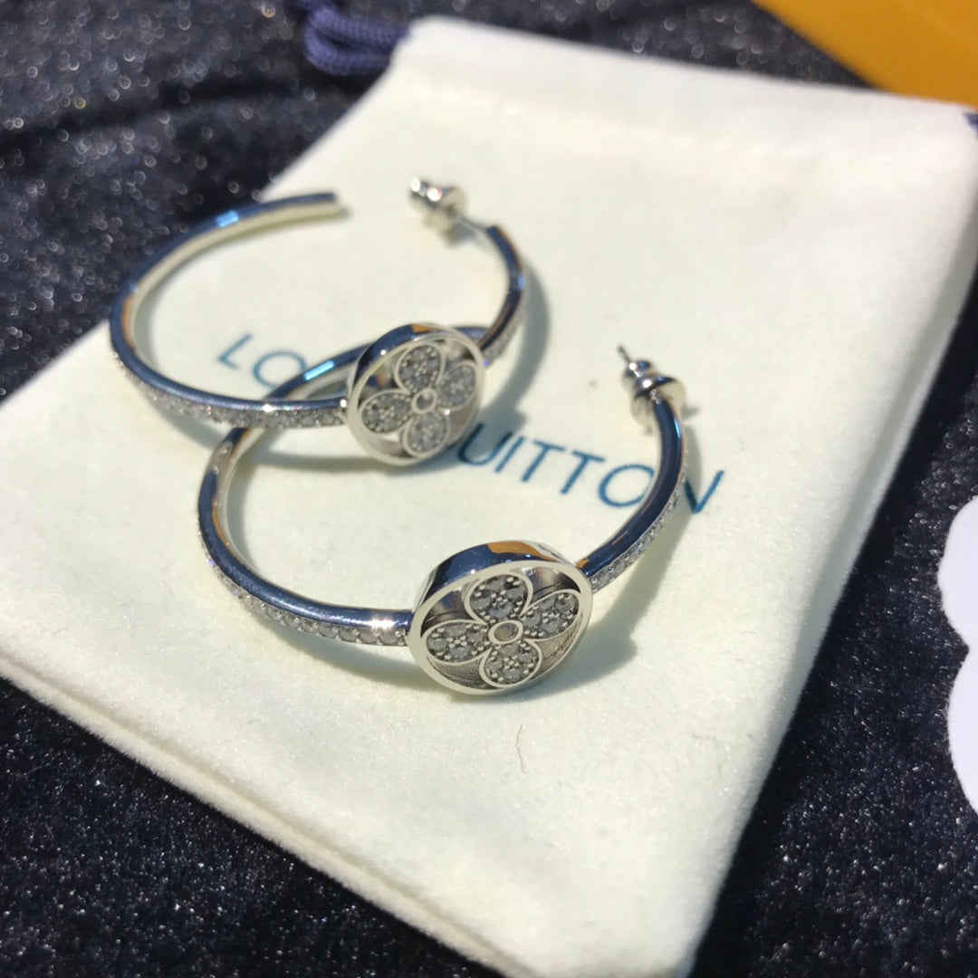 E35 Women gold-plated fashion earrings high-quality jewelry