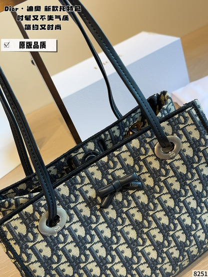 MN23 Women leather bag 26*12*20cm