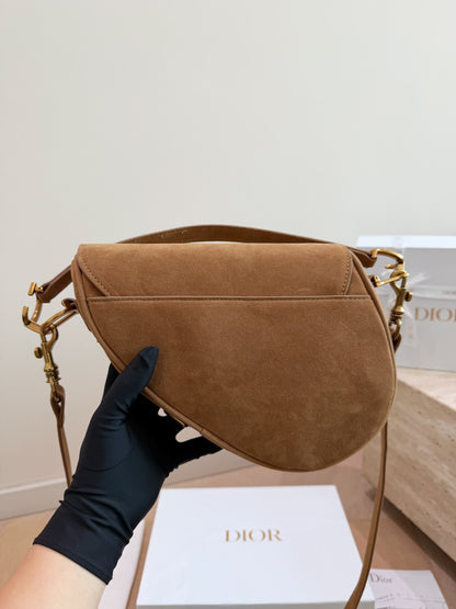 MS32 Women's Classic Saddle Bag Handbag