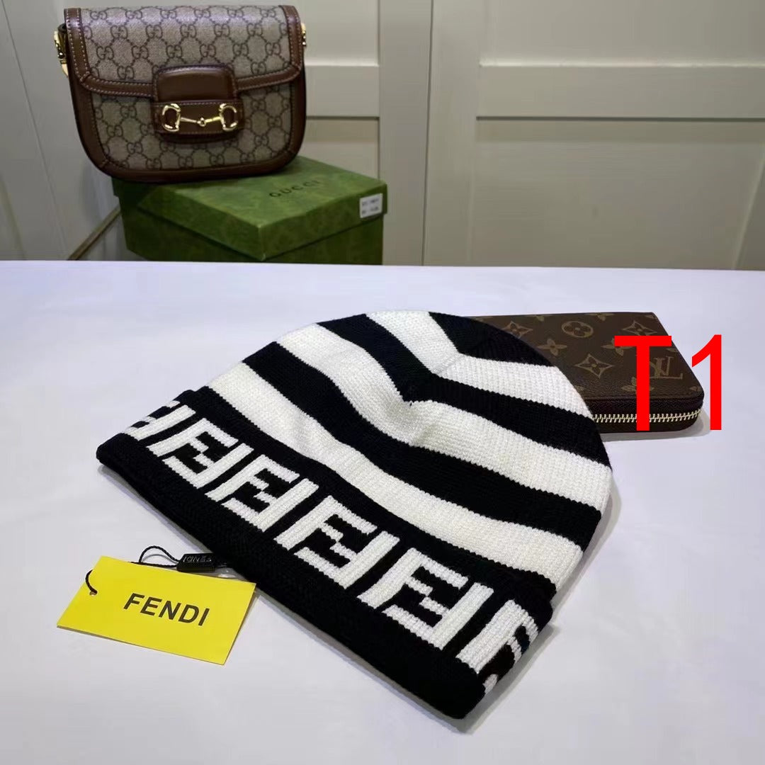 H19 Knitted Hat For Men and Women