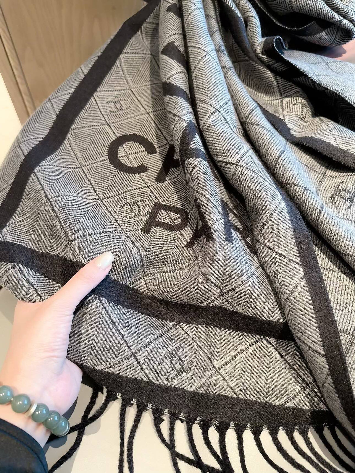 F16  Women's Winter Fashion High Quality Wool Scarf