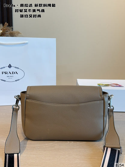 MN21 Fashion Women High Quality Bag With box 23*9*17CM