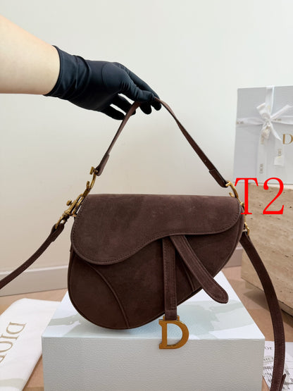 MS32 Women's Classic Saddle Bag Handbag