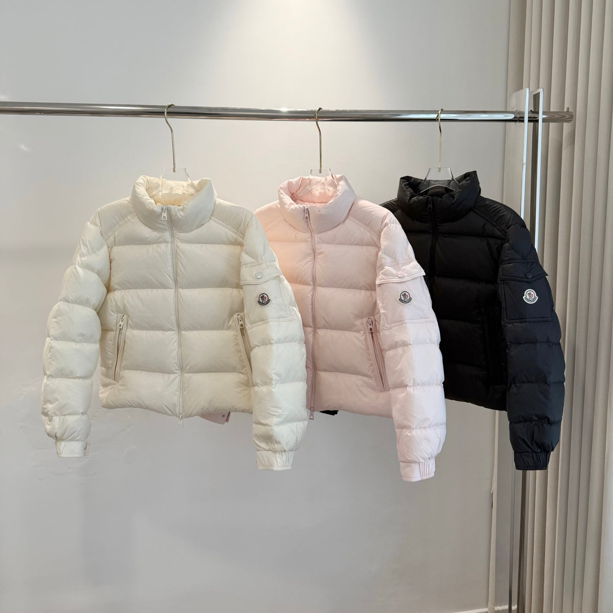 C4 Women Fashion Short‑Style Down Jacket, Casual Warm Winter Outerwear Puffer Coat for Daily Wear