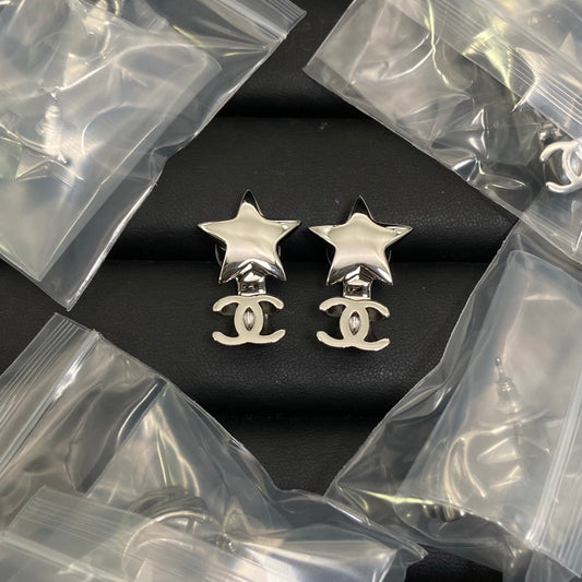 E43 Women gold-plated fashion earrings high-quality jewelry