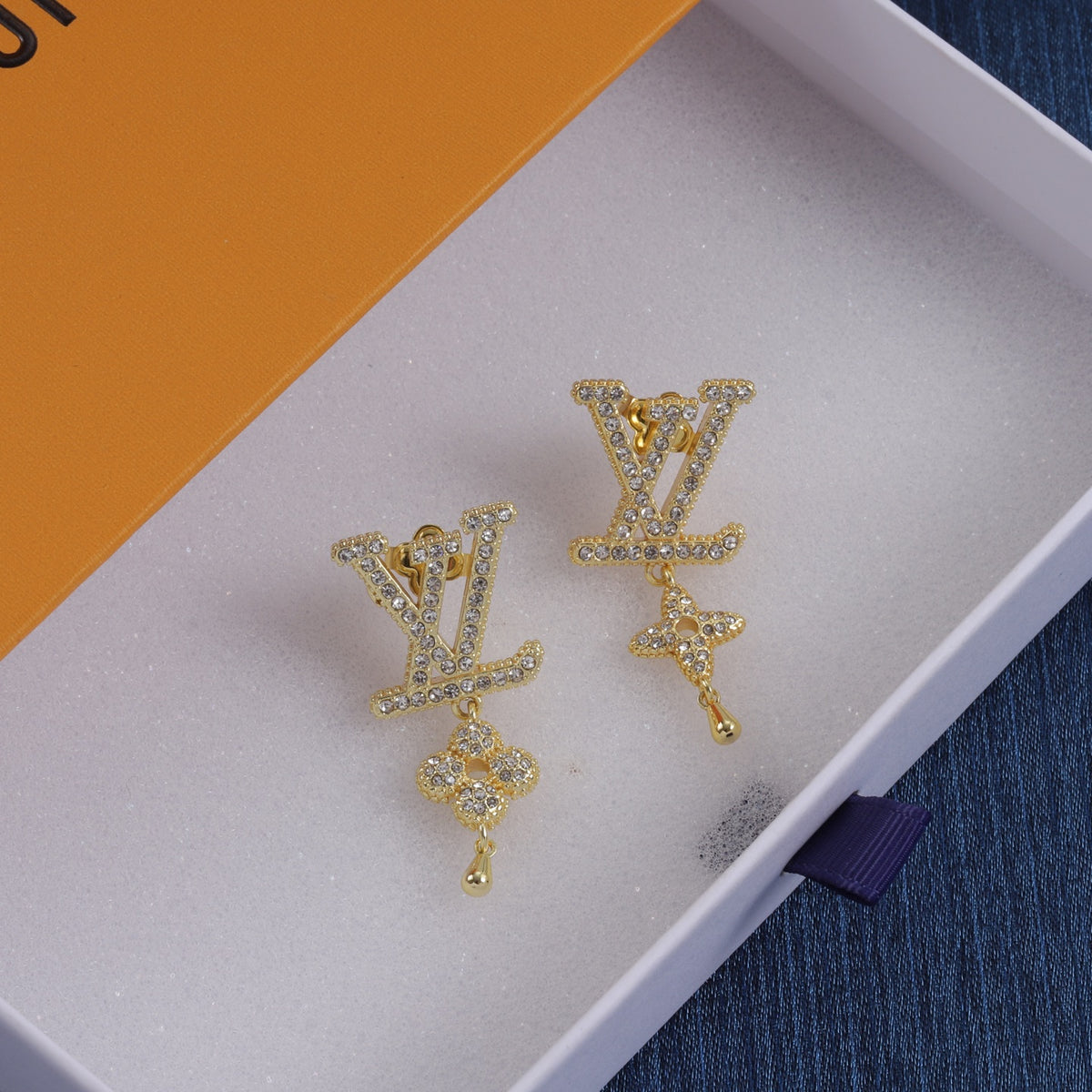 E38 Women gold-plated fashion earrings high-quality jewelry
