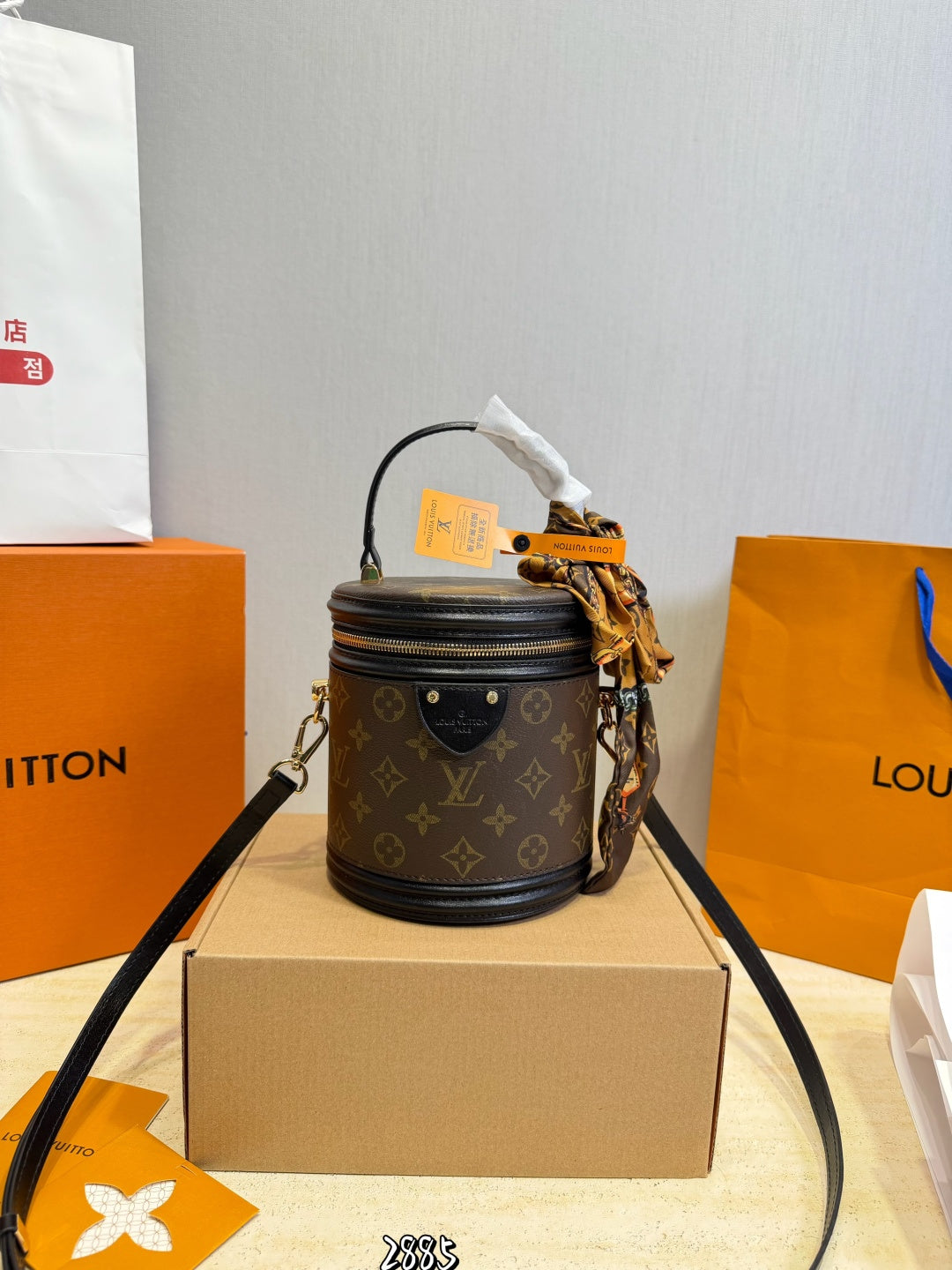 MS46 Classic cylindrical leather bag handbag 15×17CM