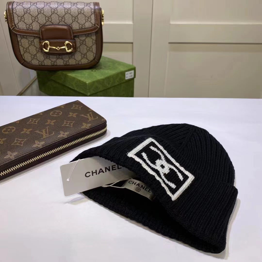 H23 Knitted Hat For Men and Women
