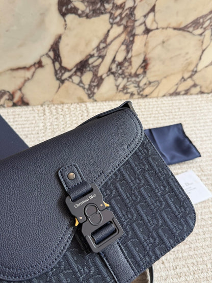 MS8 Bag for men and women 23x18x6cm