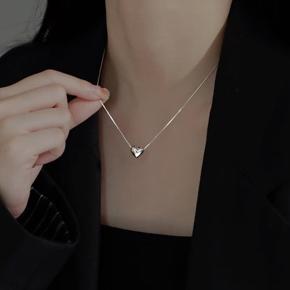 S925 silver heart necklace, women's light luxury heart-shaped collarbone jewelry