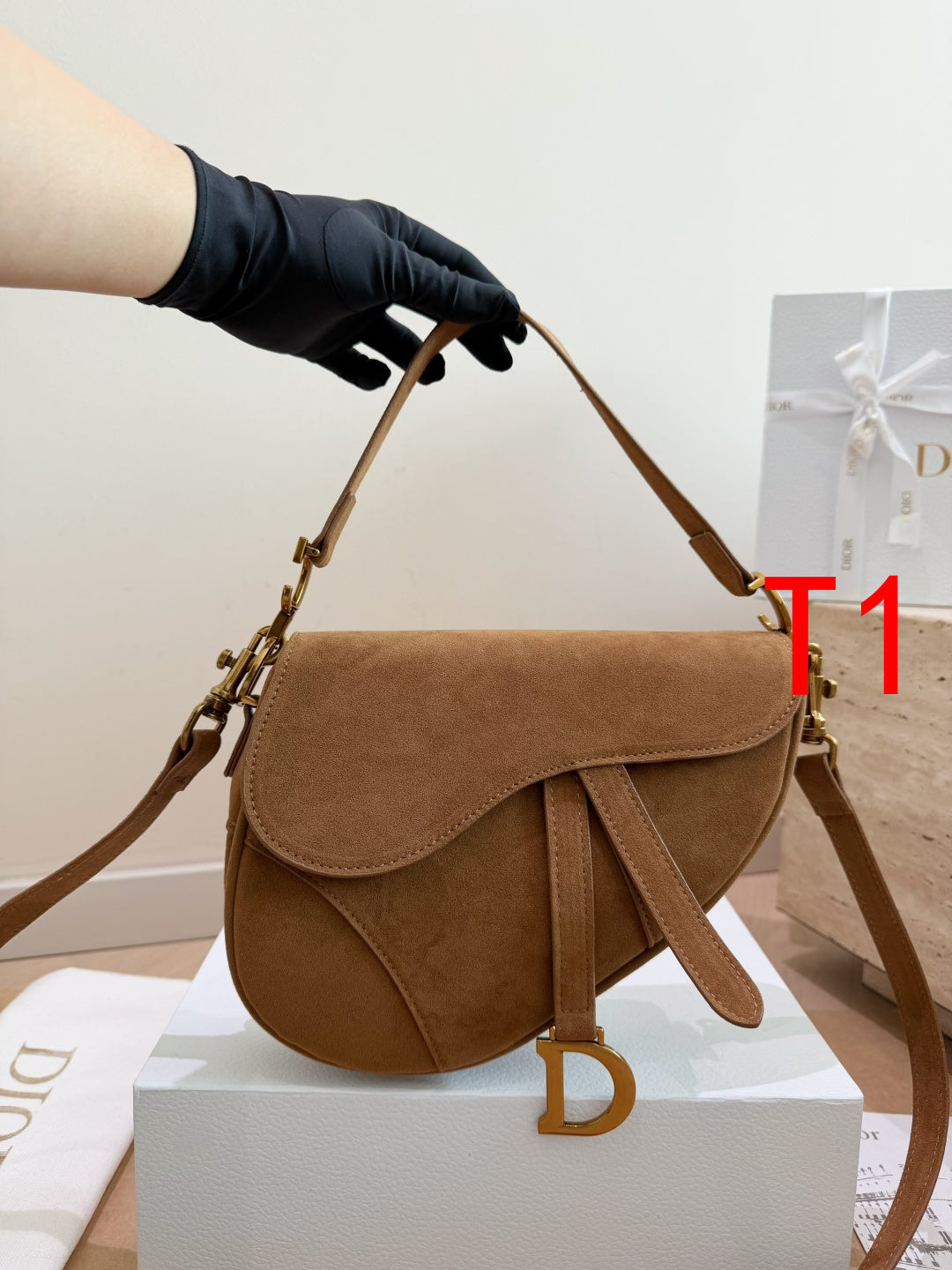 MS32 Women's Classic Saddle Bag Handbag
