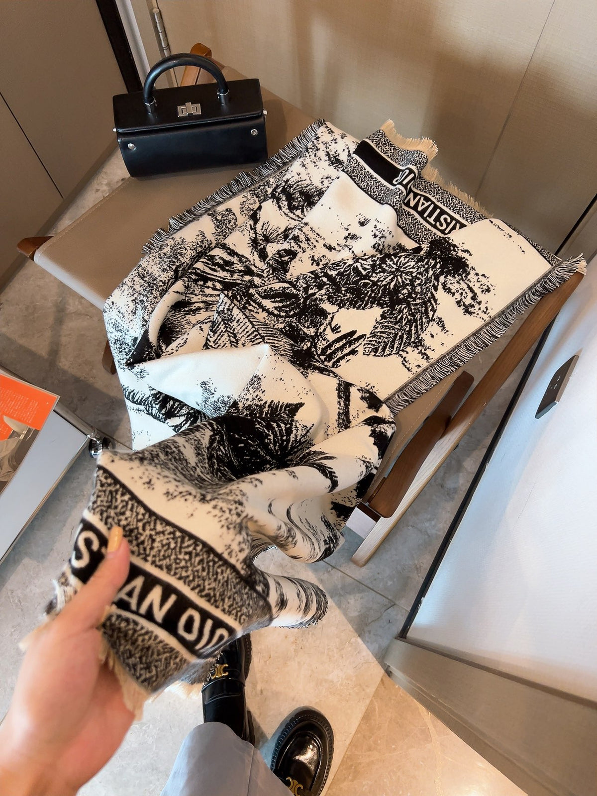 F18 Women's Winter Fashion Wool Scarf Shawl Wrap 140X140CM