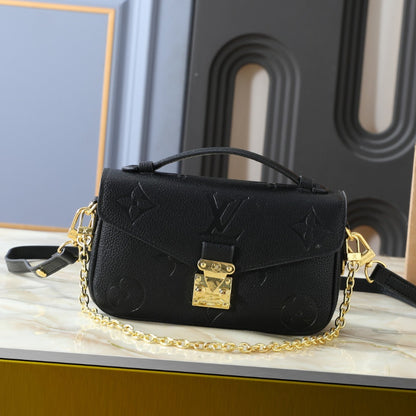 WM6 Fashion Women High Quality Bag Crossbody bag 21.5x13.5x6CM